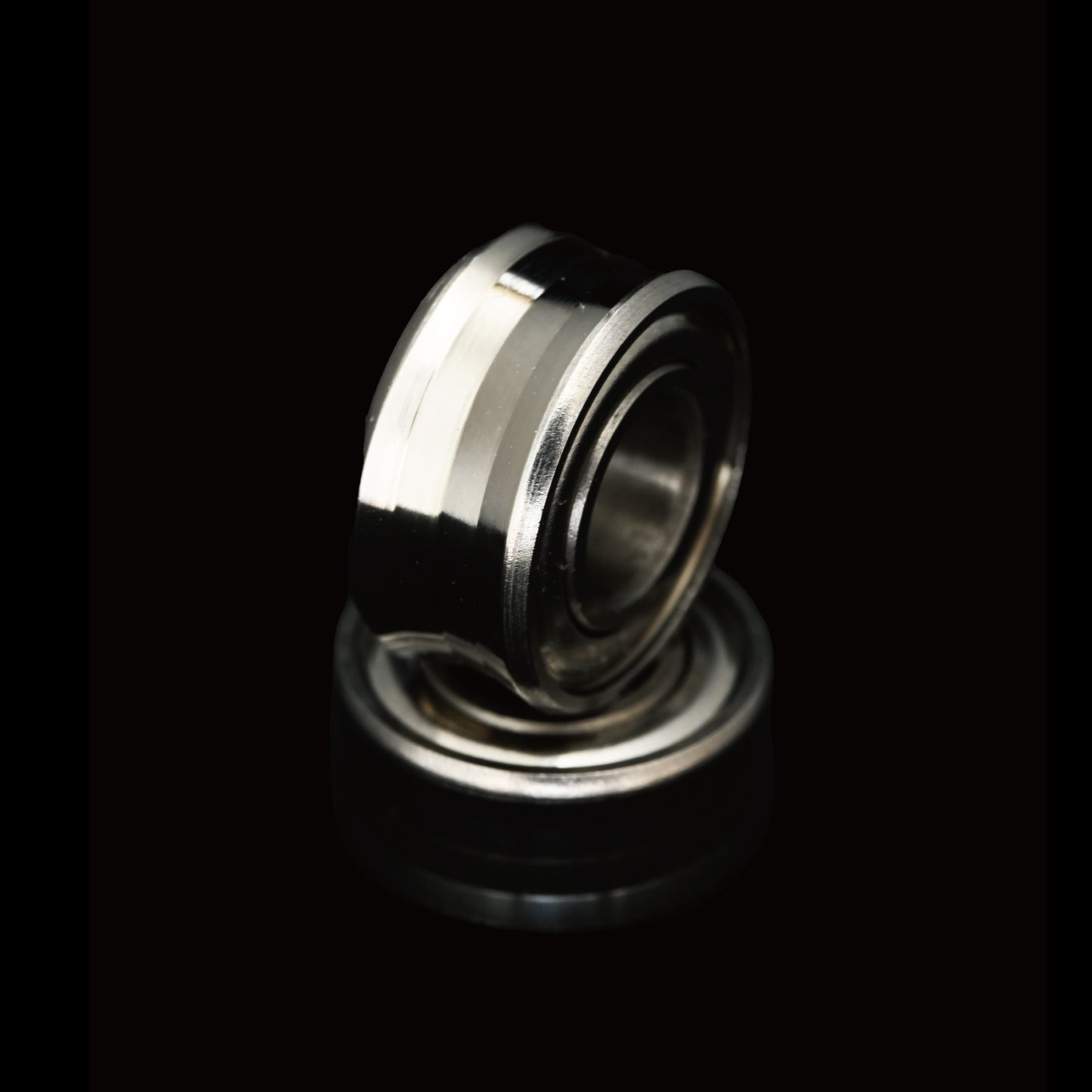 Double V-shape bearing